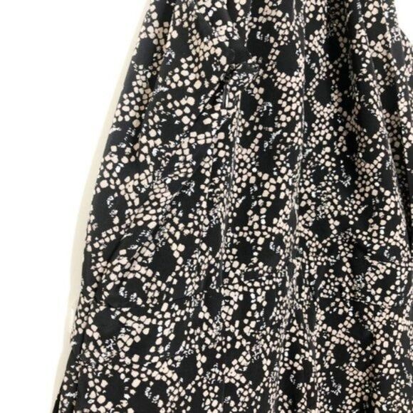 BANANA REPUBLIC Keyhole Printed Halter Jumpsuit  - Picture 6 of 9